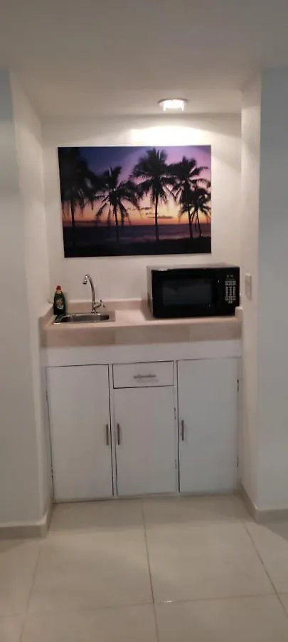 Cancun Caribbean Turquoise With Access To The Beach Apartamento